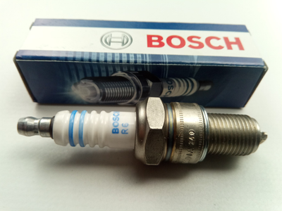 Свеча зажигания BOSCH SUPER PLUS WR7DC +1 (ВАЗ 2101-2108, Lanos 1.5) (0242235663) (2111-3707010)