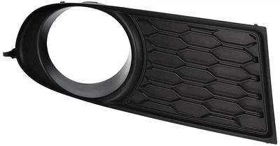 Решетка в бампер AVTM Dodge Journey 11-17 правая з отв. SE черная Додж Джорни АМ0049421