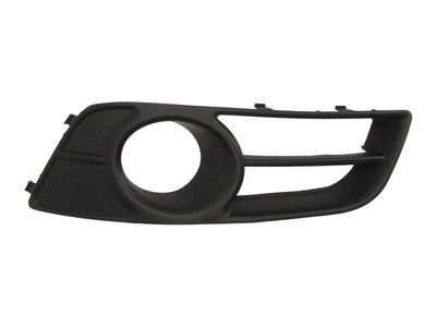 Решітка бампера AVTM Toyota Corolla Hb 05-07 права з отворами протитуманок 7004 996, 5212802120