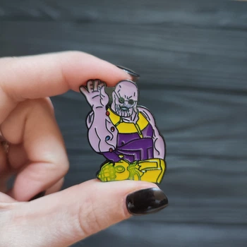 Значок, брошь, пин из металла на одежду, металлический значок "Танос. Thanos. Марвел. Marvel" (Знач0537)