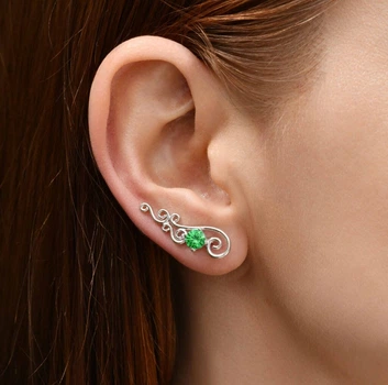 Срібні сережки-клаймбери з зеленим фіанітом (АРТ. №6023z) Dadiverin Jewelry