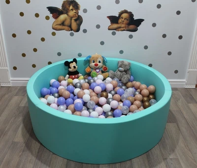 Сухой бассейн Maikinbaby круг 150х40х8 см и 400 шт шаров Мятный (арт.М150-108)