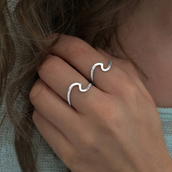 Каблучка у вигляді хвилі зі срібла 925 (АРТ. №975) Розмір 19 Dadiverin Jewelry