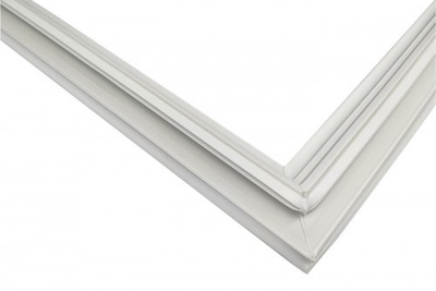 Уплотнитель холодильника Ariston Indesit C00854032