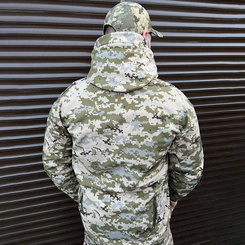 Мужская демисезонная Куртка Softshell на флисе с капюшоном и липучками под шевроны пиксель размер M