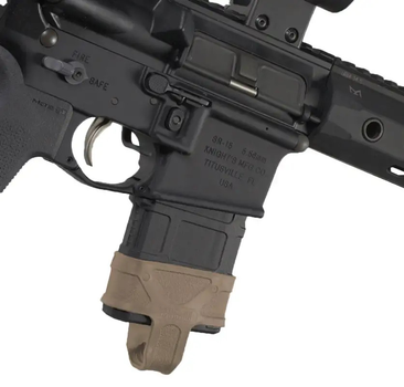 П'ята магазину Magpul AR15, рез. пісочний