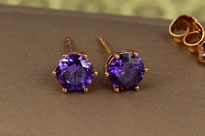 Сережки гвоздики Xuping Jewelry фіолетовий фіаніт на шість кріплень 6 мм золотисті