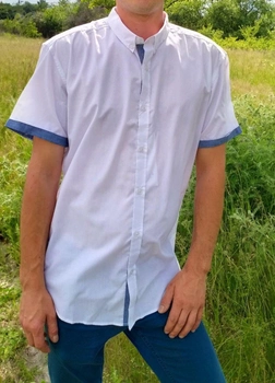 Рубашка-тенниска с голубыми вставками на рукавах, белый, размер L