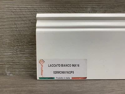 Плінтус Luciano Pregio форми P5 2400x96x16 Ral 9003 028MC96X16/2P5