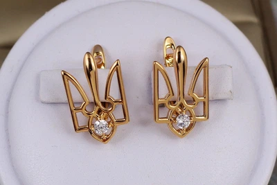 Серьги Xuping Jewelry герб трезуб с камешком 1.9 см золотистые