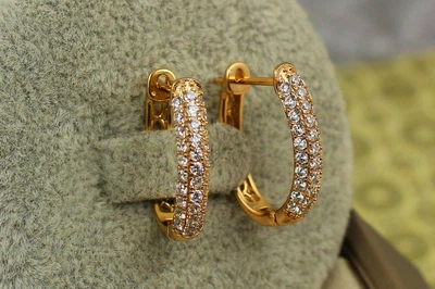 Серьги Xuping Jewelry выпуклые три дорожки из фианитов 1.9 см золотистые