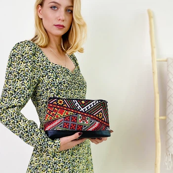 Косметичка дорожная женская Lovely Український орнамент 26x15x8 см