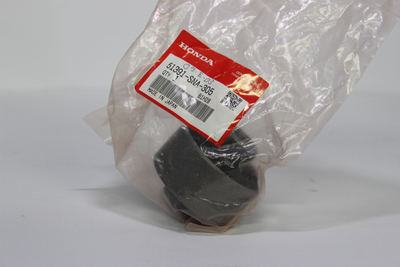 Сайлентблок важеля Honda (51391SNA305)