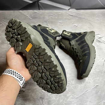 Чоловічі шкіряні Черевики на хутрі хакі / Зимове взуття на гумовій підошві розмір 42