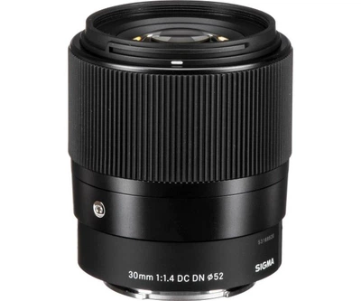 Стандартный объектив Sigma AF 30mm f/1,4 DC DN (Canon EF-M)
