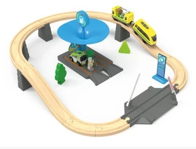 Дерев'яна залізниця PlayTive Train (Заправка) Німеччина (Brio, Hape, Viga Toys, Ikea)