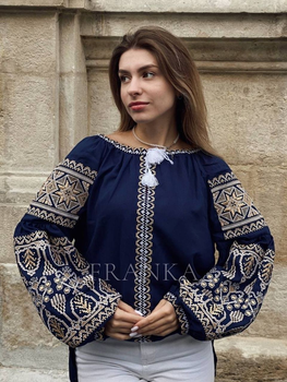 Женская вышиванка бохо "Габриэла" на темно-синей льняной ткани с геометрическим орнаментом в белом и золотом цветах 12395-48 (L)