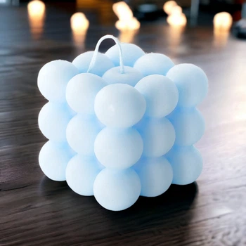 Ароматизована свічка Your Candles Bubbles з ароматом Небесна свіжість