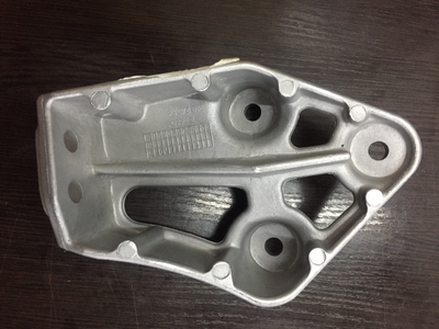 Кронштейн кріплення двигуна правий GENERAL MOTORS 96078088 DAEWOO LANOS, NEXIA