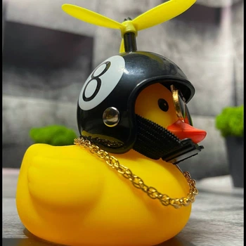 Аксессуар на торпеду в авто Crazy Duck утка в бильярдном шлеме с пропеллером