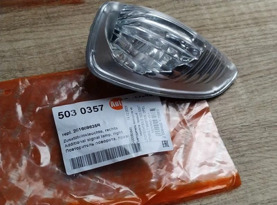Повторитель поворота на зеркале правый AUTOTECHTEILE 503 0357 RENAULT MASTER, OPEL MOVANO 10->