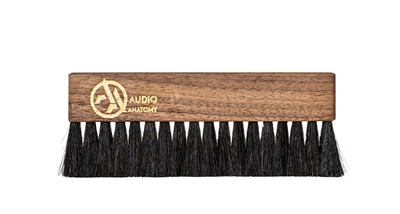 Антистатична щітка Audio Anatomy Walnut Wood Brush With Antistatic Goat And Nylon Fiber - Deluxe Dry & Wet Cleaning