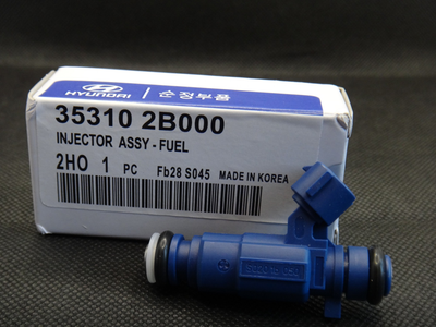 Паливна форсунка Hyundai 353102B000