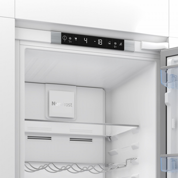 Вбудований холодильник Beko BCNA306E42SN