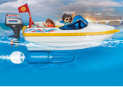 Zestaw figurek do zabawy Playmobil Family Fun Pick-up z przyczepą do przewozu łodzi motorowych (4008789705341)