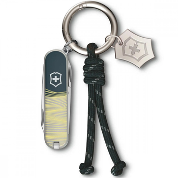 Складной нож Victorinox Classic SD New York Style 0.6223.E223