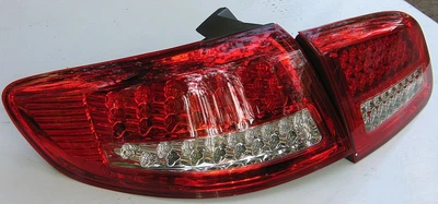 Задние фары альтернативная тюнинг оптика фонари LED на Hyundai Santa Fe 2 06-12 Хендай Санта Фе L0352