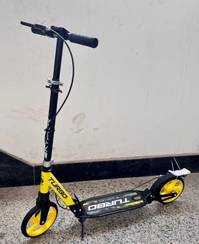 Самокат Skyper "Turbo" TR-23699 сталева рама, ручне дискове гальмо, діаметр PU коліс - 200мм, 2 амортизатори, в коробці
