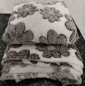 Плед-покривало Koloco стрижка полуторна 150*200 см Квіточка на білому