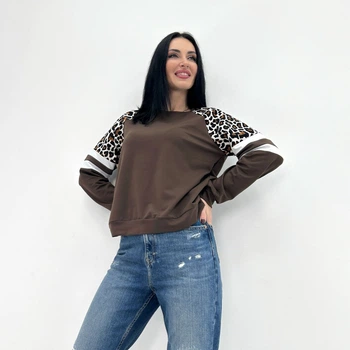 Легка трикотажна жіноча кофта з леопардовим принтом GF04196 колір коричневий, розмір 50/52
