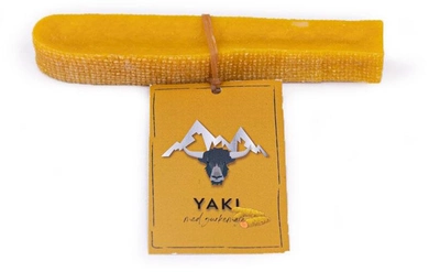 Ласощі для собак Yaki Cheese and Tumeric Dog Snack M 60-69 г (5710456015767)