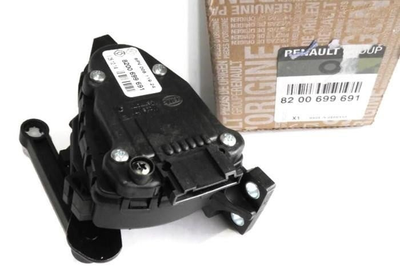 8200699691 OE RENAULT Датчик пол педали газа Kangoo K9K Renault (8200699691)