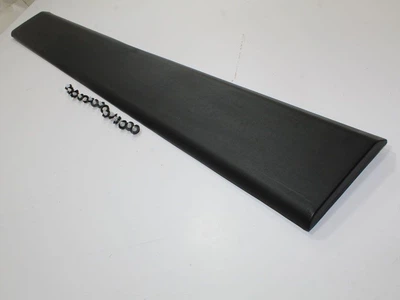 Молдинг кузова левий задний Renault Master/Opel Movano 10- 828210160R SHIKOO