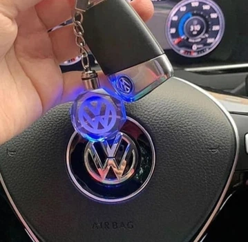 Брелок кристал светодиодный Volkswagen, стекло, 7 цветов