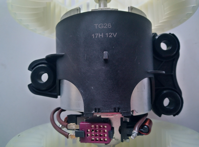 Електромотор пічки THERMOTEC DDM021TT MERCEDES VITO 03-> з кондиціонером