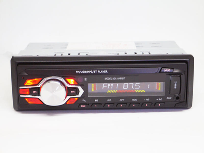 Автомагнітола ISO 1091 (знімна панель) USB 2.0 AUX; FM-тюнер із автоскануванням;