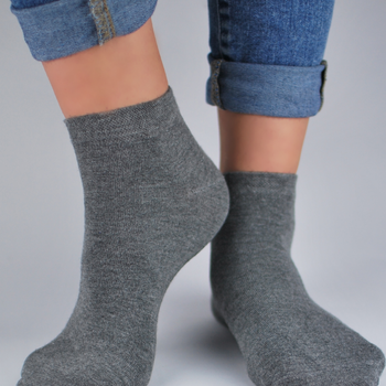 Шкарпетки чоловічі низькі Noviti ST003-U-03 35-38 Сірі (5905204305393)
