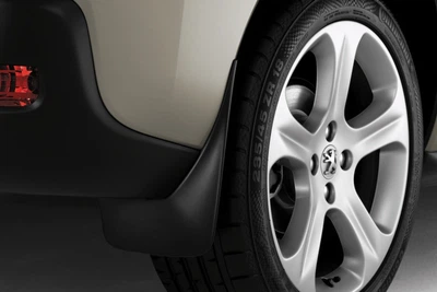 Брызговики Peugeot 3008 2009-2017 ьные комплект 2шт 9603S7