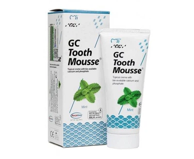 Ремінералізуючий захисний крем GC Tooth Mousse для чутливих зубів з смаком м'яти