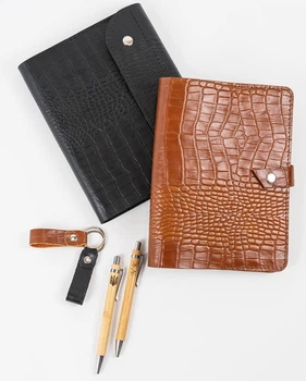 Блокнот s.a.f._handmade у крокодилячій шкірі на 1 застібку коричневого кольору