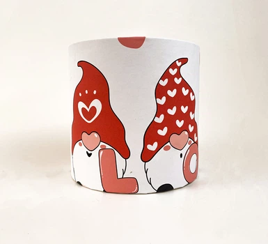 Коробка кругла 15х15 "Гномик Love"