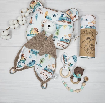 Набор для новорожденного: пеленка, подушка и игрушки a.l.babybox Паровозик Коричневый тедди
