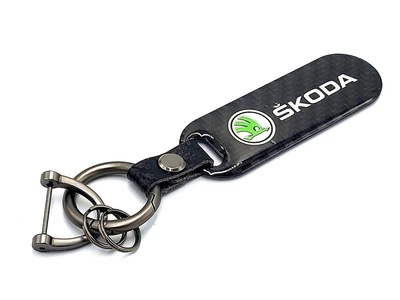 Брелок для ключей Carbon с карабином SKODA