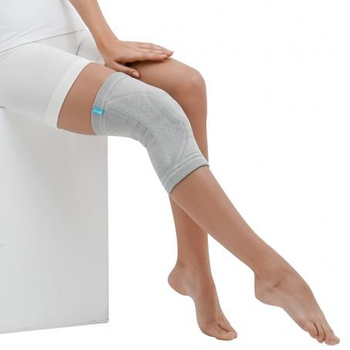 Бандаж (ортез) Алком на коленный сустав "Комфорт" с силиконовым кольцом (размер 2) цвет серый (артикул 3023)