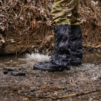 Тактические военные водоталкивающие бахилы для защиты от дождя гамаши на обувь Камуфляж M (39-41 размер)