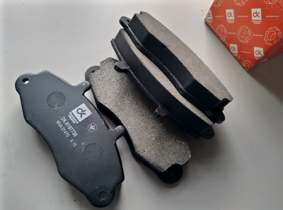 Колодки передние DK 6197738 FORD TRANSIT 91-2000 R14